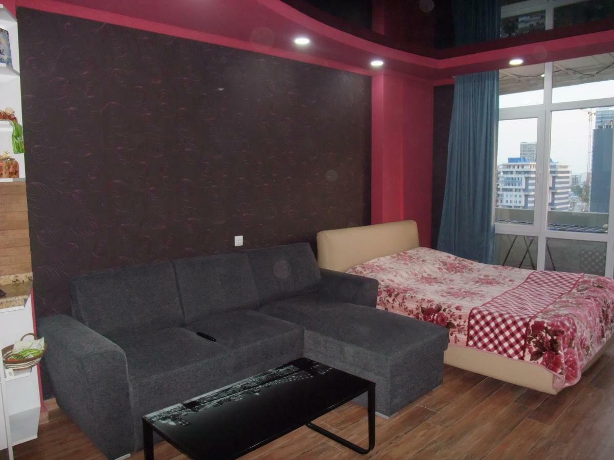 Apartment With Black Sea View 바투미 외부 사진
